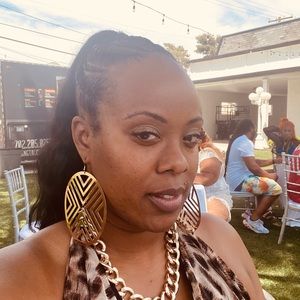 Meet your Posher, Sienna